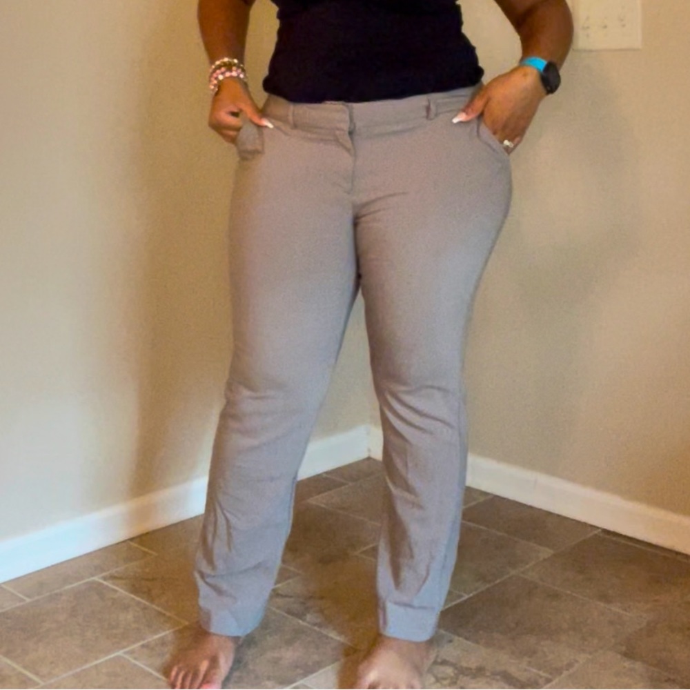 Womens Sz 16 casual khaki pants❗️SOLD❗️